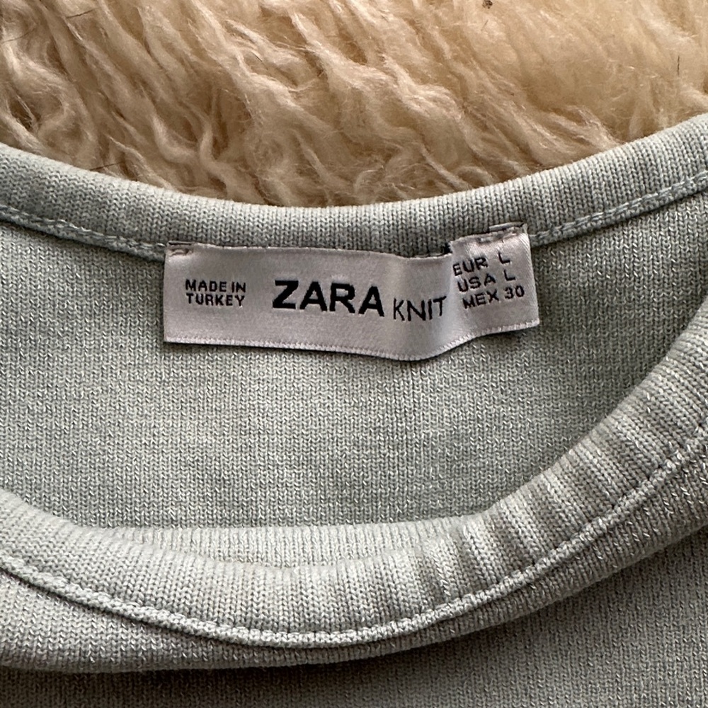 Zara Light Green Ribbed Crop Top - Picture 2 of 3